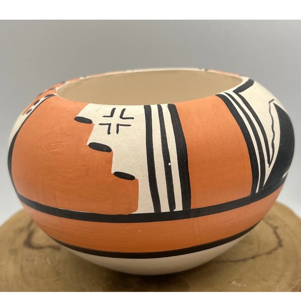 Vintage Betty Selby Desert Pueblo Pottery Bowl Signed‎